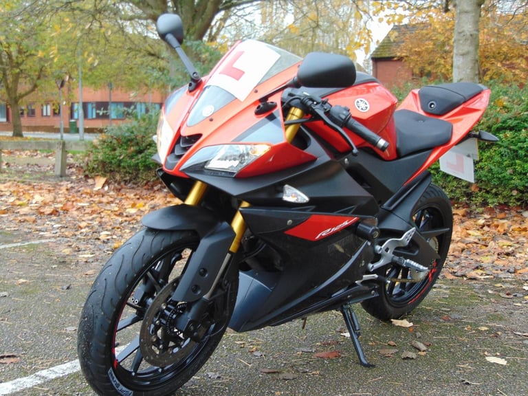 Yamaha YZFR125 ABS 2016 Supersport full power learner 125 Akrapovic Exaust FSH 