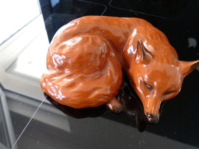 image for figure of fox  beswick