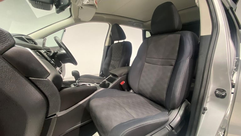 2015 Nissan Qashqai 1.6 dCi n-tec+ XTRON 2WD Euro 6 (s/s) 5dr HATCHBACK Diesel Automatic