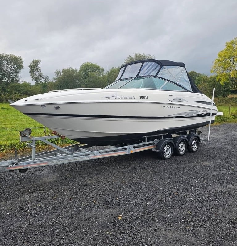 Maxum 2400sc3 cuddy cabin sports boat speedboat 