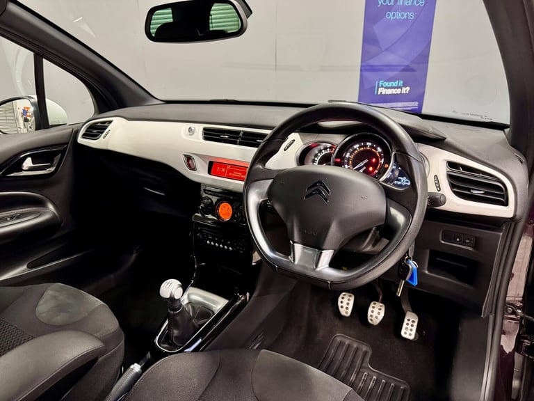 2015 Citroen DS3 Citroen DS3 PureTech 1.6 DStyle Ice for Sale in Gosforth 