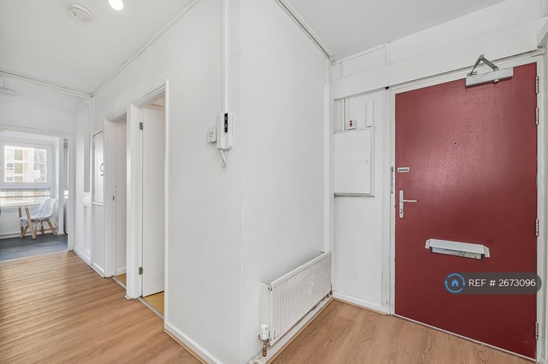 1 bedroom in Coniston House, London, SE5 (#2673096)