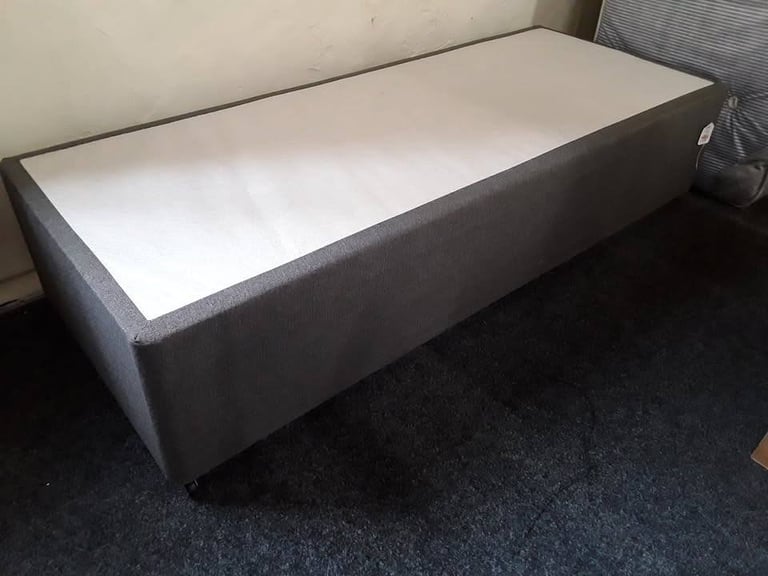 30-inch-wide grey toddler bed base & mattress Low Cost Moves 2nd Hand Items STALYBRIDGE SK15 3DN
