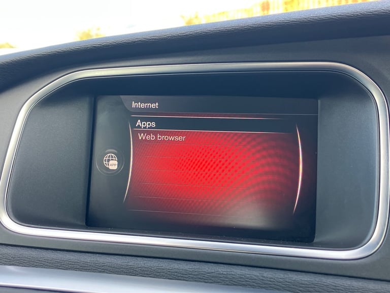 2019 Volvo V40 D3 [4 Cyl 152] Inscription Edition 5dr Geartronic Hatchback DIESEL Automatic