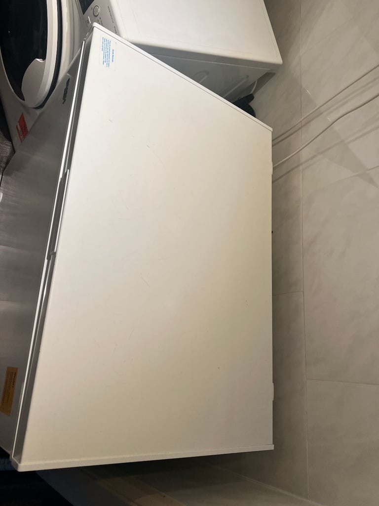 Bush Chest Freezer BCF 198L - Good Condition