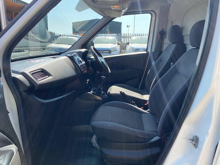 2015 Fiat Doblo 1.3 JTD MultiJetII 16v SX Tecnico L1 H1 4dr PANEL VAN Diesel Manual