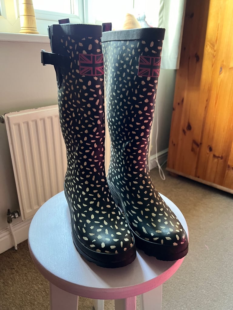 image for Ladies wellington boots size 5