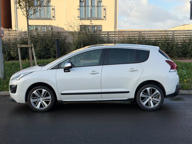 Peugeot, 3008, Hatchback, 2015, Manual, 1560 (cc), 5 doors