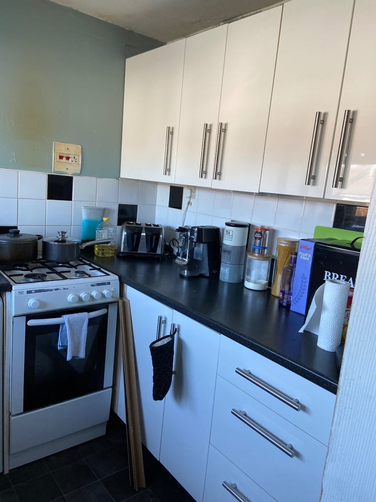 image for 3 bed house. Delph lane 