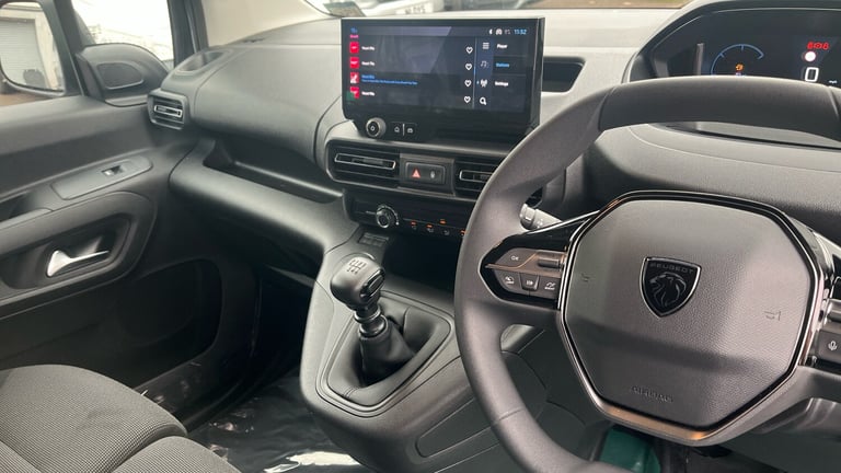 2025 Peugeot Partner Long Diesel 1.5 BlueHDi 100 Professional Plus Van Van Diesel Manual