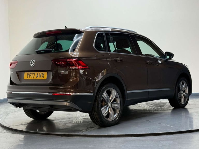 2017 Volkswagen Tiguan 2.0 TDI BlueMotion Tech SEL DSG 4Motion Euro 6 (s/s) 5dr SUV Diesel Automatic