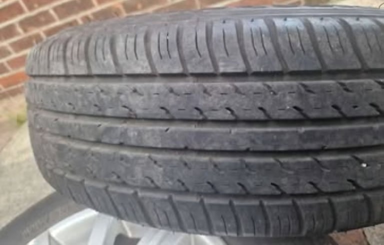 VW Golf alloy wheels