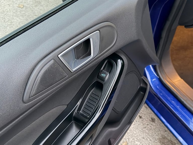 2014 Ford Fiesta 1.0 EcoBoost Zetec 5dr Powershift HATCHBACK PETROL Automatic