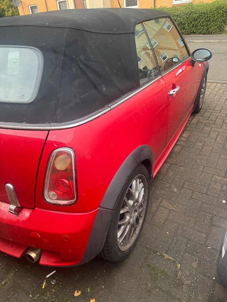 Mini, CONVERTIBLE, Convertible, 2006, Semi-Auto, 1598 (cc), 2 doors