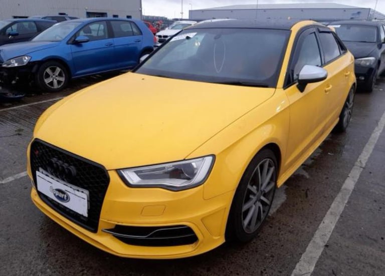AUDI A3 S3 RS3 8V 2013-2016 BREAKING SPARES AIRBAG LEATHER SEATS ALLOY DOORS AXLE HUBS CORNERS