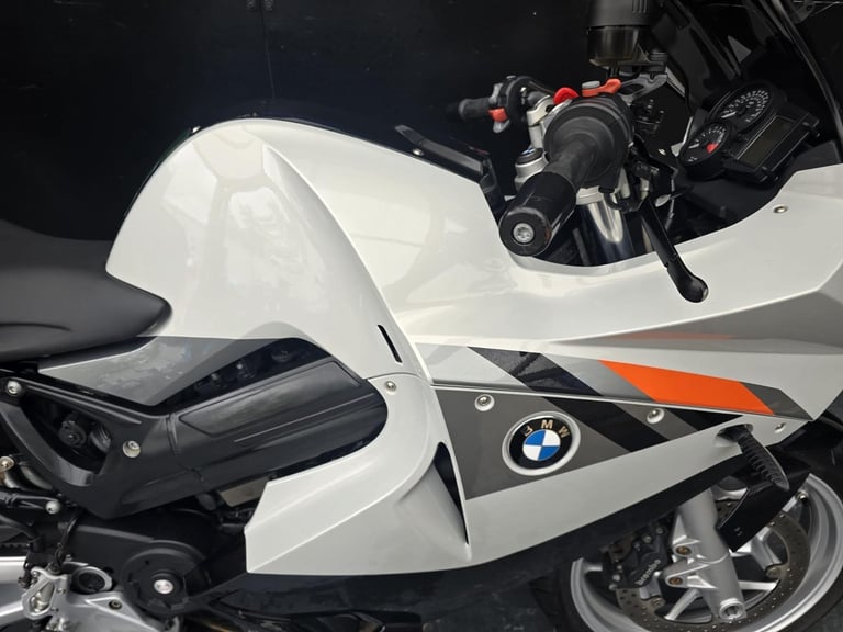 BMW F 800 2011 HPI CLEAR | MOT, SERVICE & WARRANTY INCLUDED
