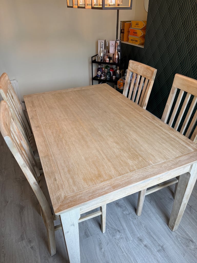 Designer rooms dining table 