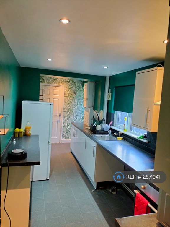 image for 3 bedroom house in Whitehead Street, Barrow-In-Furness, LA14 (3 bed) (#2671941)