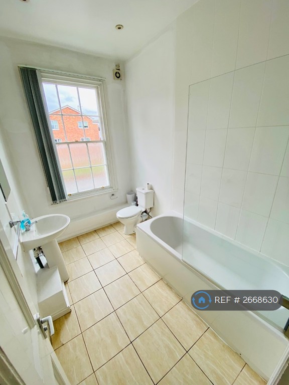 9 bedroom house in Brunswick Street, Leamington Spa, CV31 (9 bed) (#2668630)