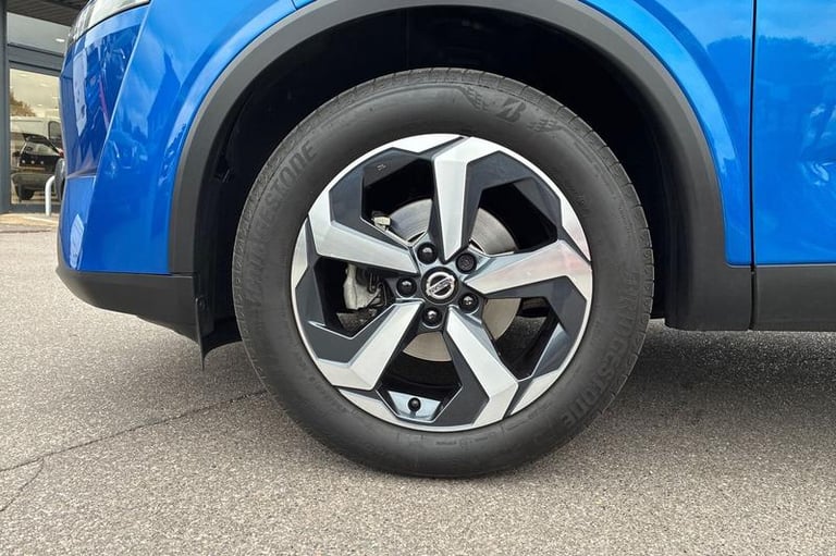 2021 Nissan Qashqai 1.3 DiG-T MH 158 N-Connecta [Glass Rf] 5dr Xtronic Automatic Hatchback Petrol...