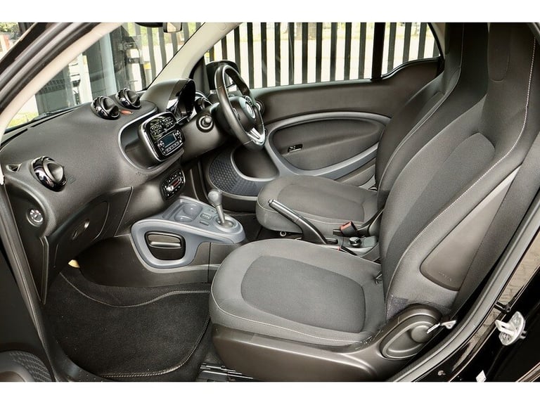 2018 smart fortwo 1.0 Passion 2dr Auto COUPE PETROL Automatic