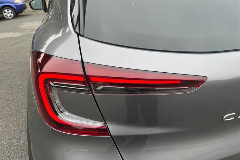 2021 Renault Captur 1.3 TCe (140 PS) Iconic 5 Door Petrol SUV Automatic SUV Petrol Automatic