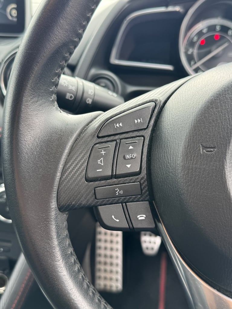 Mazda, 2, Hatchback, 2015, Manual, 1496 (cc), 5 doors