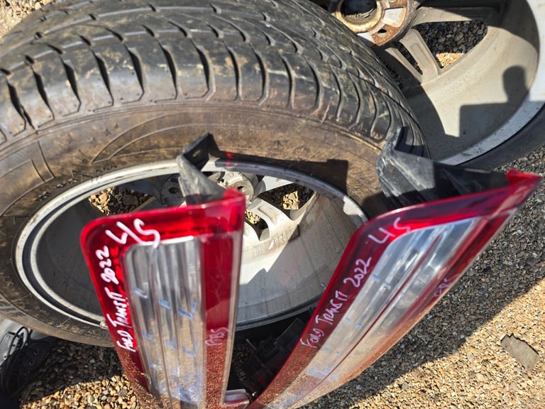 FORD TRANSIT CUSTOM LEFT PASSENGER SIDE Back REAR BRAKE LIGHT Breaking Parts