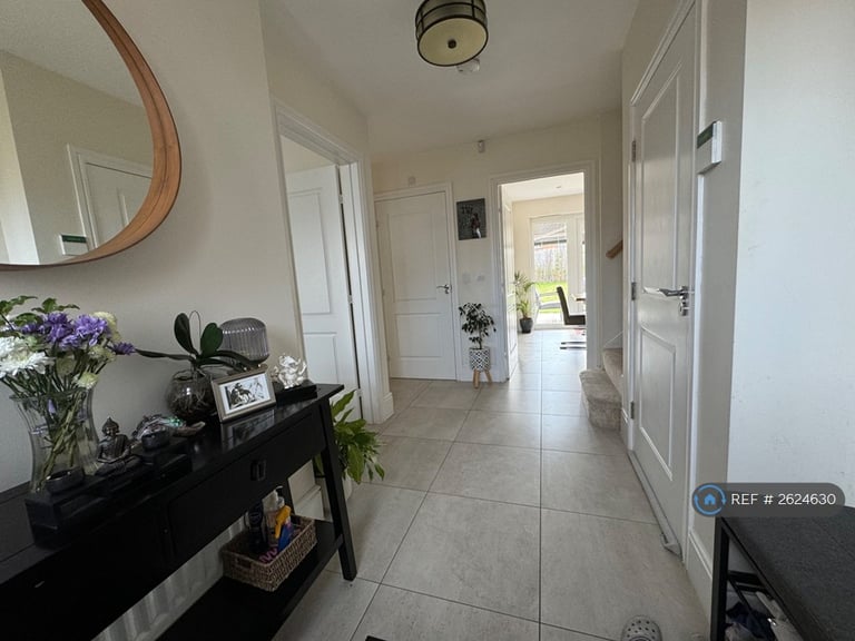 5 bedroom house in Barlow Road, Hamilton, Leicester, LE5 (5 bed) (#2624630)