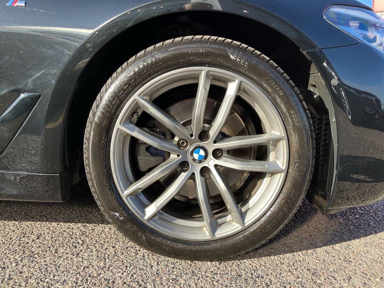 2019 BMW 5 Series 2.0 520d M Sport Auto Euro 6 (s/s) 4dr SALOON Diesel Automatic
