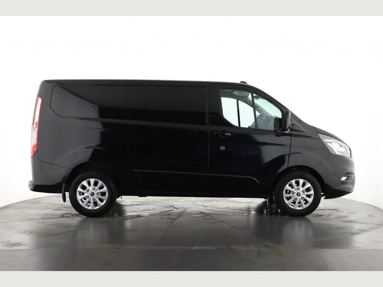 2023 Ford Transit Custom 2.0 EcoBlue 130ps Low Roof Limited Van PANEL VAN DIESEL Manual