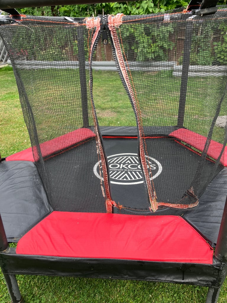 AOKCOS Trampoline for Kids 4FT Used