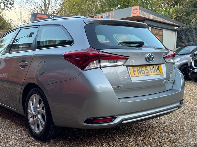 2015 Toyota Auris 1.8 VVT-h Icon Touring Sports CVT Euro 6 (s/s) 5dr ESTATE Petrol/Electric Hybri...