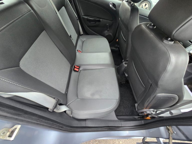2009 Vauxhall Corsa 1.4i 16V Design 5dr Auto HATCHBACK PETROL Automatic