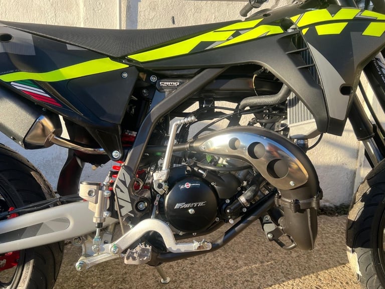 NEW FANTIC XM50 SUPERMOTO 2025 50cc