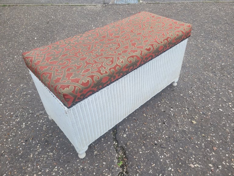 Ottoman by Lloyd Loom