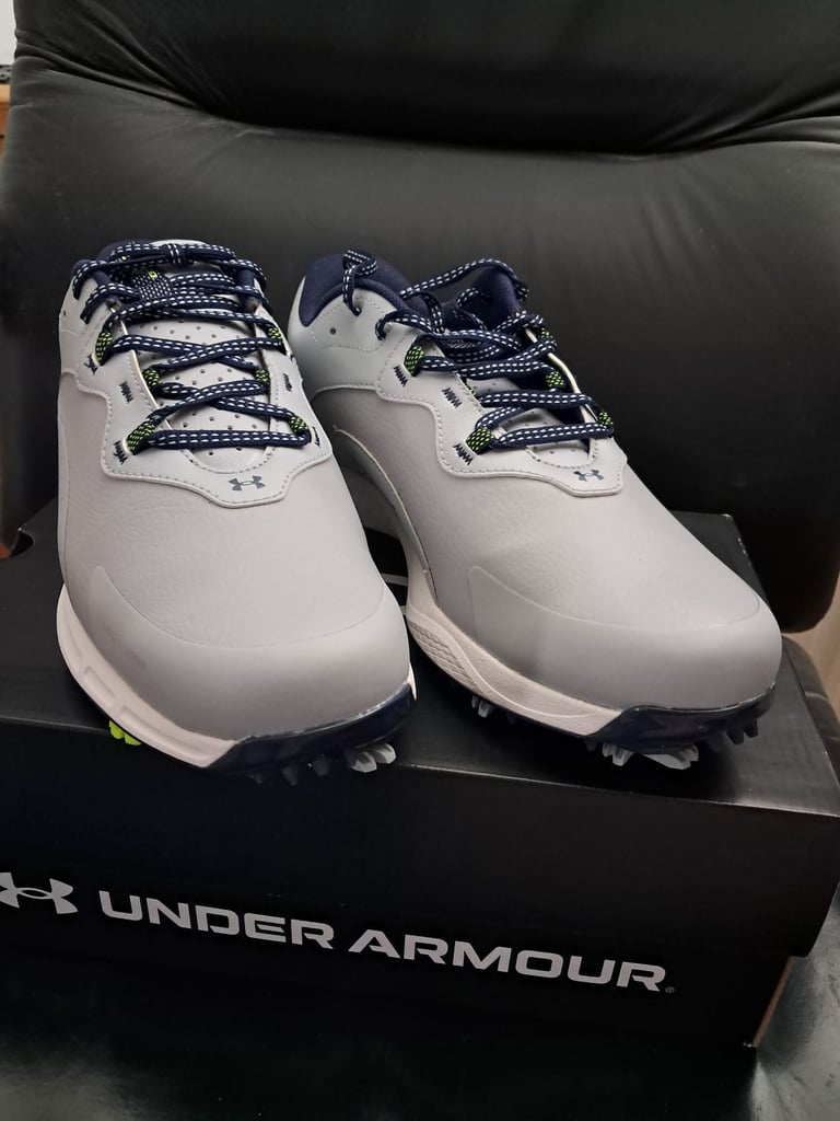 image for Men's Under Armour golf shoes size U.K 7.5 never worn