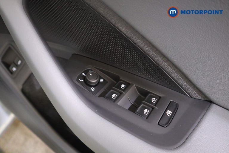 2025 Volkswagen Passat 1.5 TSI eHybrid Life 5dr DSG Estate Hybrid Automatic