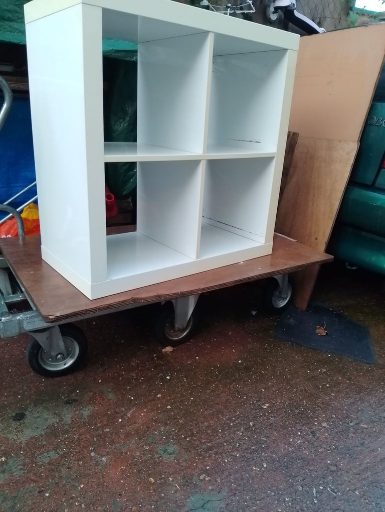 image for 'Ikea-Kallax' storage unit in very good condition allround 