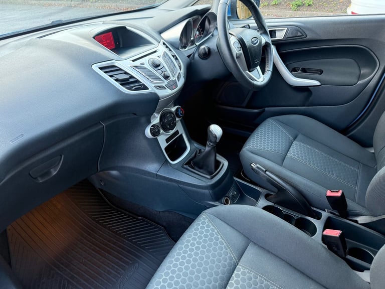 2011 Ford Fiesta 1.4 Zetec 5dr HATCHBACK Petrol Manual