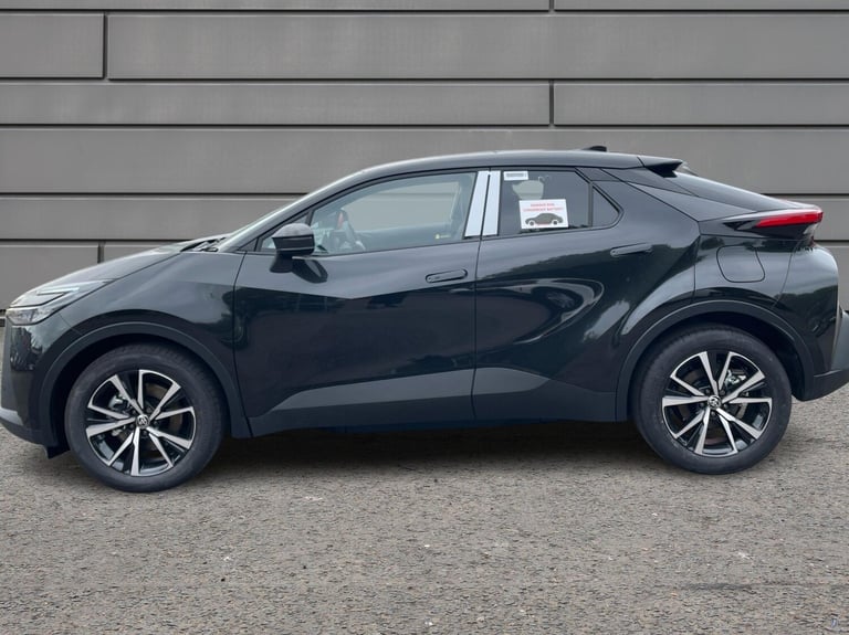 2025 Toyota C-HR 2.0 PHEV Design 5dr CVT SUV Hybrid Automatic