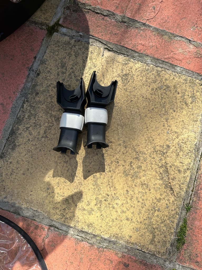  See the barging Bugaboo Travel system with Extra’s