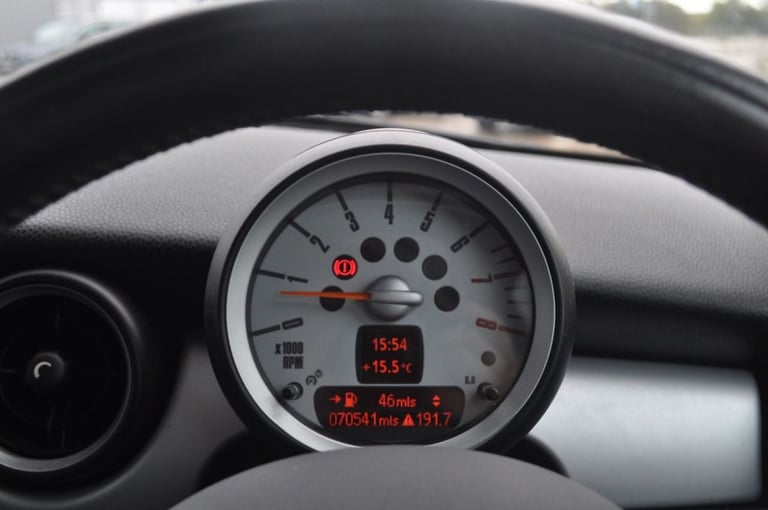 2007 MINI Hatch 1.6 Cooper Hatchback 3dr Petrol Manual Euro 4 (120 ps) Hatchback Petrol Manual