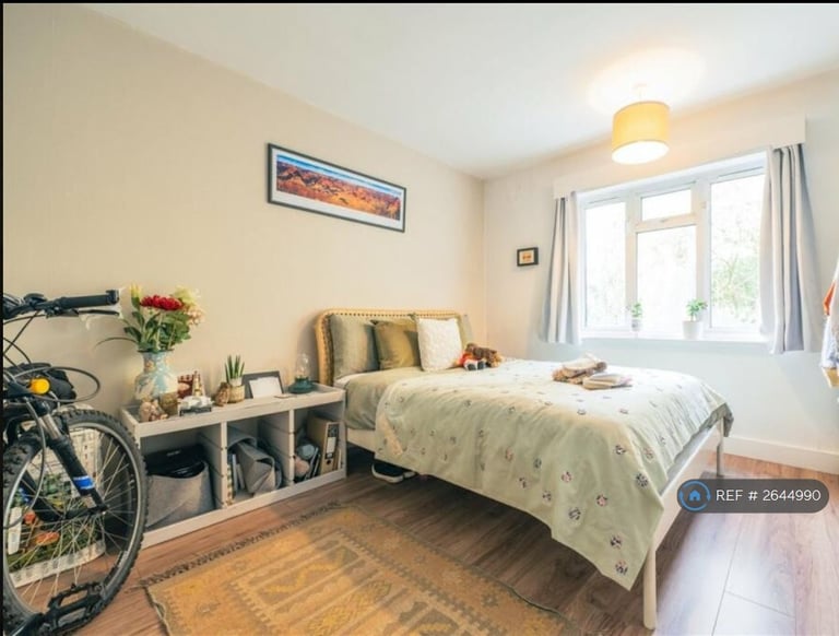 2 bedroom flat in Dorval Manor, Southampton, SO15 (2 bed) (#2644990)