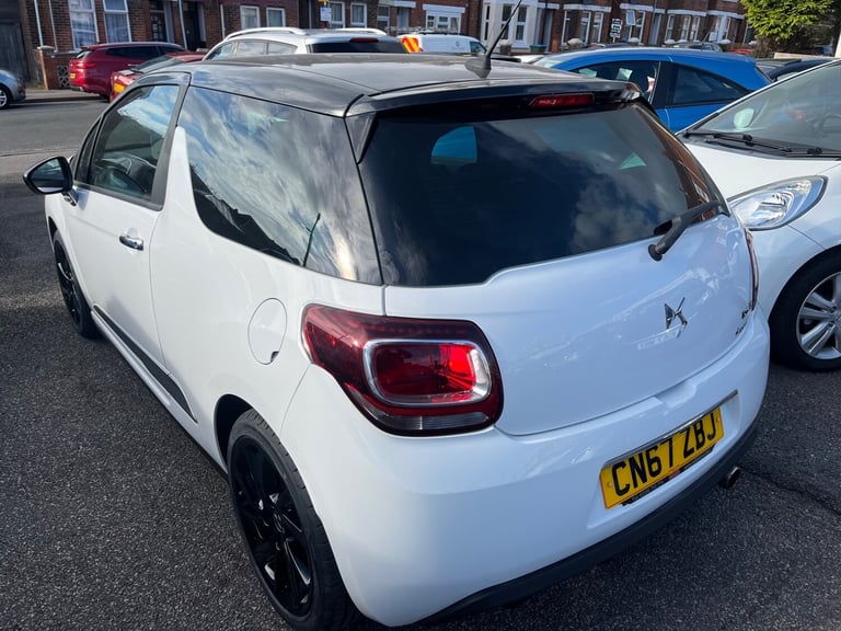 2017 DS Automobiles DS 3 1.2 PureTech 82 Connected Chic 3dr HATCHBACK Petrol Manual