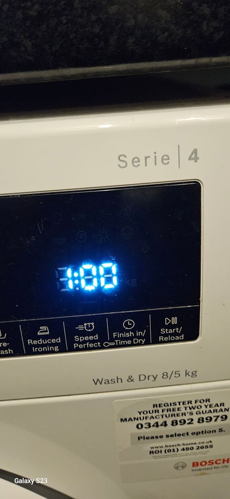 BOSCH SERIES 4, WASHING MACHINE COMBINED WITH DRYER, 8KG/5KG WASHER DRYER. 