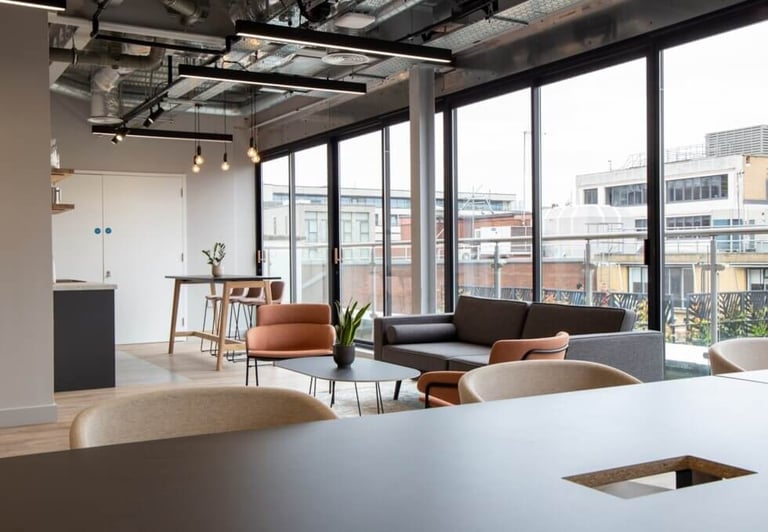 *Old Street* Private Serviced Offices: Units from 16 to 300 desks for rent EC1