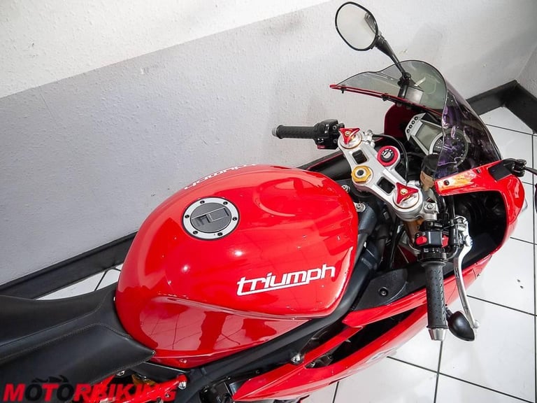 2009 (09) Triumph Daytona 675 - A beautiful example!!