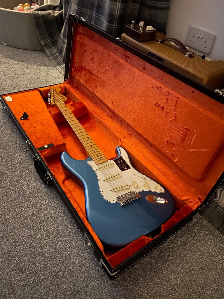Fender avri ii stratocaster 73 