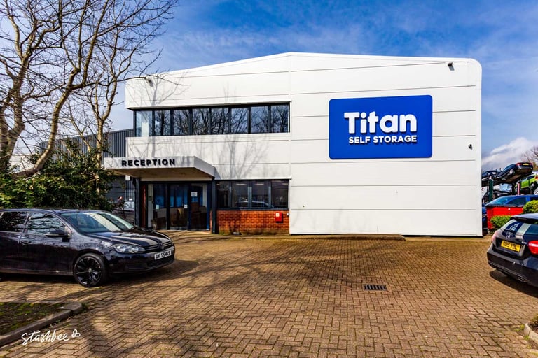 Self Storage Facility to rent in Littlehampton (BN17) | Stashbee